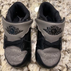 NWOT Baby Jordan slip Ons size 4C